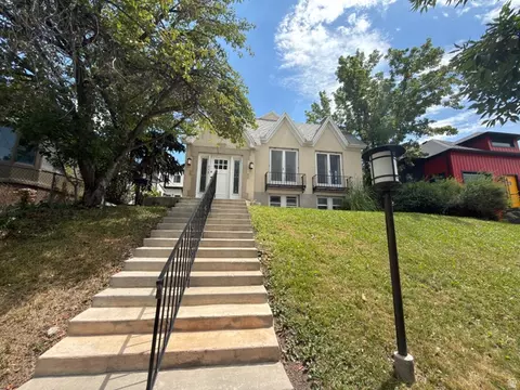 548 N Coumbus St W, Salt Lake City, UT 84103