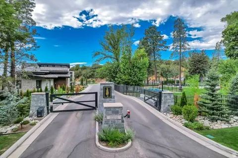 669 N Hidden Holw #5, Farmington, UT 84025
