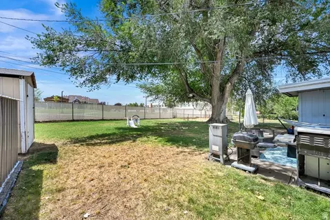Exterior - 217 W 1425 N, Sunset, UT 84015 photo 4 of 5
