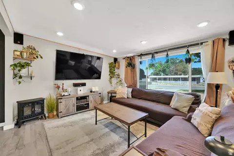 Living - 217 W 1425 N, Sunset, UT 84015 photo 2 of 3