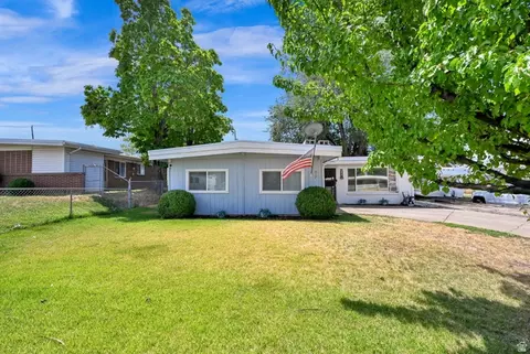 Exterior - 217 W 1425 N, Sunset, UT 84015 photo 2 of 5