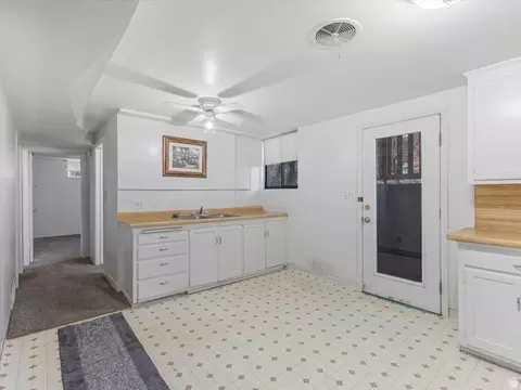 Kitchen - 4404 S 2900 E, Holladay, UT 84124 photo 5 of 5