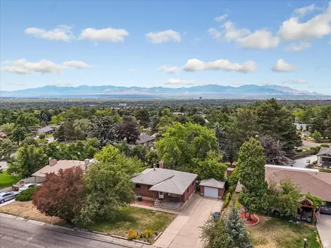 View/Area - 4404 S 2900 E, Holladay, UT 84124 photo 2 of 3