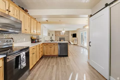 Kitchen - 524 N 100 E, Tremonton, UT 84337 photo 1 of 3