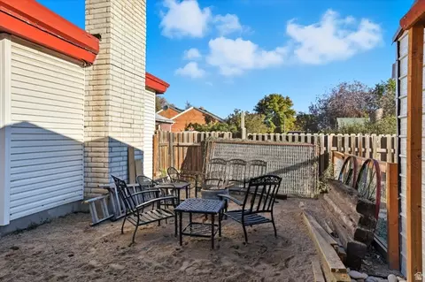 Exterior - 524 N 100 E, Tremonton, UT 84337 photo 7 of 13