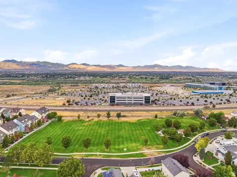 View/Area - 392 W Bricker Rd, Draper, UT 84020 photo 2 of 3