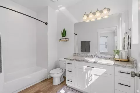 Bath - 1634 N 1300 E, Payson, UT 84651 photo 1 of 2