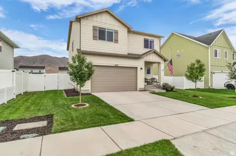 Exterior - 3350 N Flicker Dr, Eagle Mountain, UT 84005 photo 4 of 7