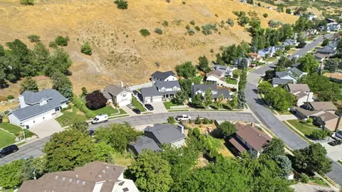 View/Area - 2011 N 225 E, Centerville, UT 84014 photo 5 of 6