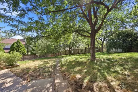 Exterior - 2011 N 225 E, Centerville, UT 84014 photo 5 of 9
