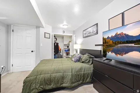 Bedroom - 2011 N 225 E, Centerville, UT 84014 photo 6 of 7