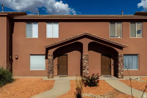 Exterior - 300 E 300 N #D4, Kanab, UT 84741 photo 1 of 3