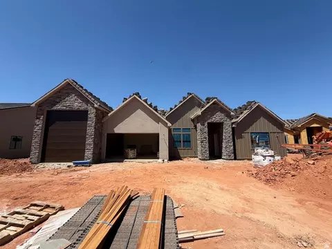 61 N 640 W #204, Ivins, UT 84738