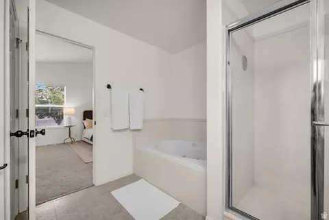 Bath - 1077 N 690 E, Tooele, UT 84074 photo 3 of 4