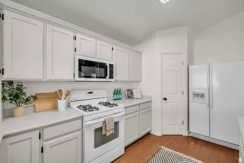 Kitchen - 1077 N 690 E, Tooele, UT 84074 photo 2 of 5
