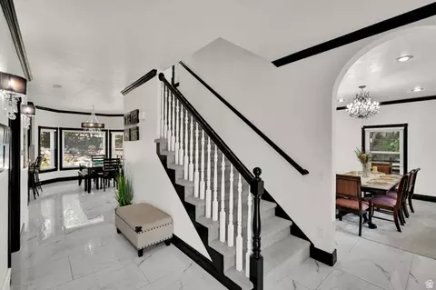 Entry Way - 4433 S Devonshire Dr E, Bountiful, UT 84010 photo 1 of 3