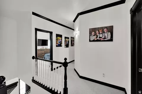 Entry Way - 4433 S Devonshire Dr E, Bountiful, UT 84010 photo 3 of 3