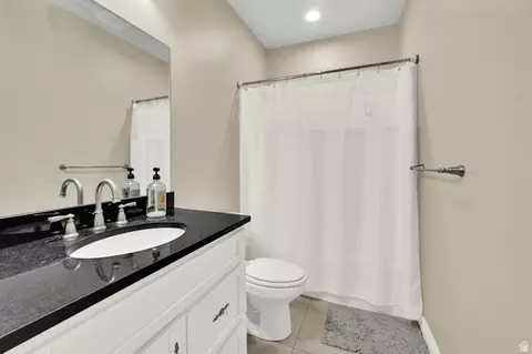 Bath - 4433 S Devonshire Dr E, Bountiful, UT 84010 photo 8 of 8