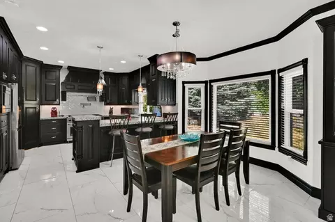 Dining - 4433 S Devonshire Dr E, Bountiful, UT 84010 photo 3 of 5