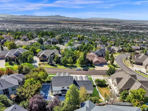 View/Area - 4433 S Devonshire Dr E, Bountiful, UT 84010 photo 6 of 9