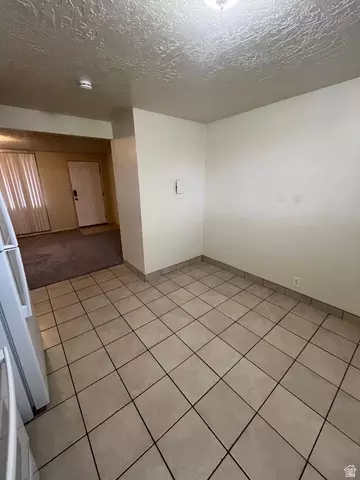 Kitchen - 1962 W 4700 S, Roy, UT 84067 photo 3 of 4
