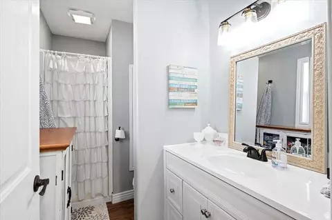 Bath - 84 E 1470 S, Farmington, UT 84025 photo 4 of 4