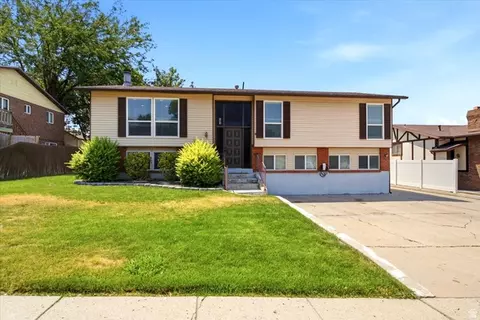 84 E 1470 S, Farmington, UT 84025
