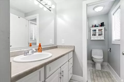 Bath - 84 E 1470 S, Farmington, UT 84025 photo 1 of 4