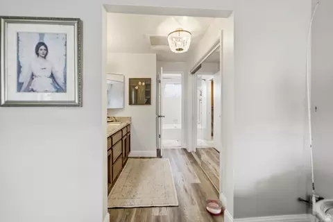 Entry Way - 266 W Meadow Ln, Centerville, UT 84014 photo 6 of 8