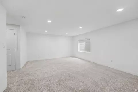 9367 N Vernham Ln, Eagle Mountain, UT 84005 photo 13