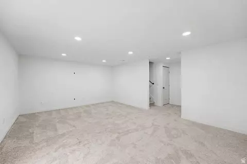 9367 N Vernham Ln, Eagle Mountain, UT 84005 photo 14