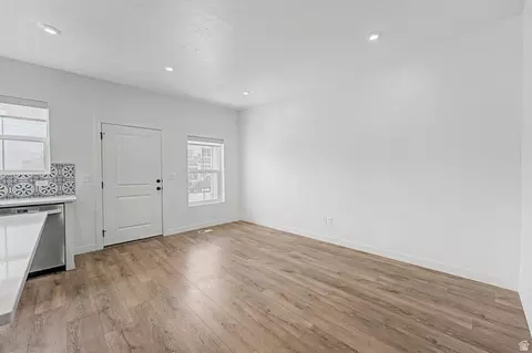 9367 N Vernham Ln, Eagle Mountain, UT 84005 photo 7
