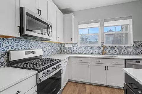 9367 N Vernham Ln, Eagle Mountain, UT 84005 photo 5