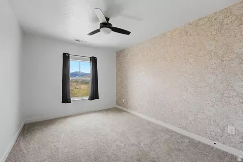 9367 N Vernham Ln, Eagle Mountain, UT 84005 photo 17