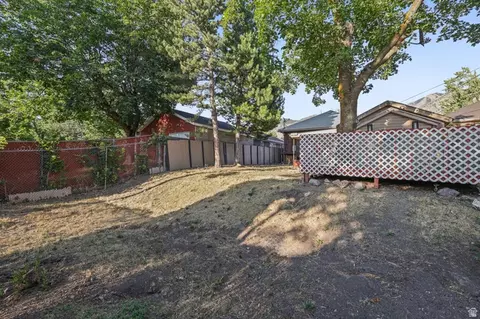 Exterior - 2869 S Brinker Ave E, Ogden, UT 84403 photo 7 of 9