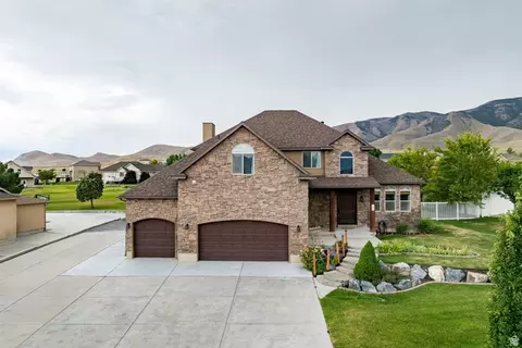 183 E Sandpiper Ln, Saratoga Springs, UT 84045