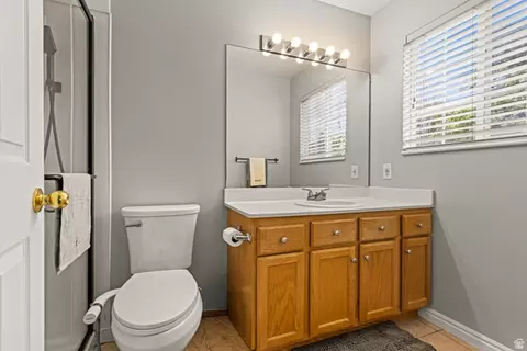 Bath - 7674 N Red Kite Way, Eagle Mountain, UT 84005 photo 1 of 2