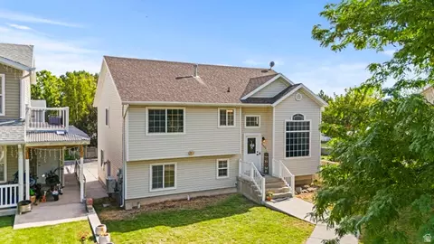 Exterior - 7674 N Red Kite Way, Eagle Mountain, UT 84005 photo 5 of 5
