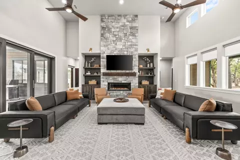 10705 W Zion Dr, Orderville, UT 84758
