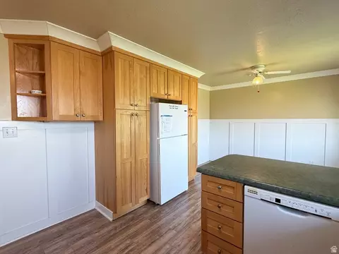Kitchen - 235 E 800 S, Layton, UT 84041 photo 3 of 5