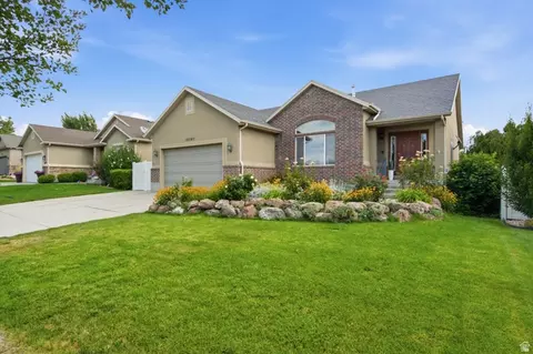 12347 S Black Powder Dr, Herriman, UT 84096
