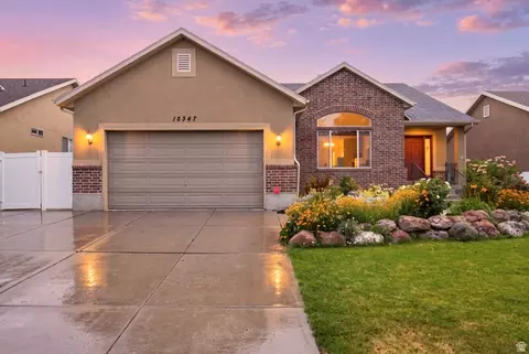 12347 S Black Powder Dr, Herriman, UT 84096