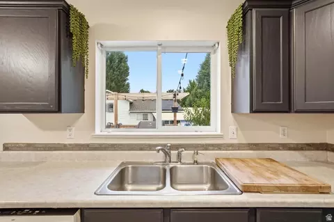 Kitchen - 783 Linden Ct, Logan, UT 84321 photo 4 of 4