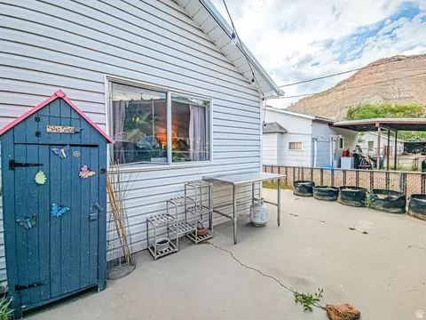 Exterior - 47 S 200 E, Helper, UT 84526 photo 13 of 15