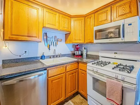 Kitchen - 47 S 200 E, Helper, UT 84526 photo 3 of 8