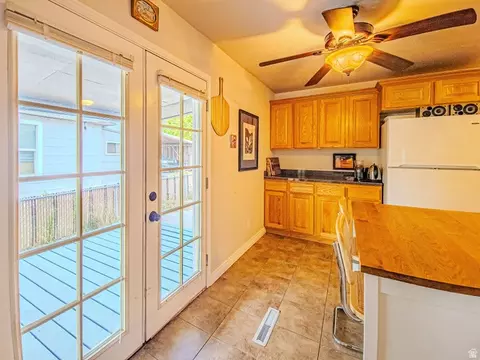 Kitchen - 47 S 200 E, Helper, UT 84526 photo 6 of 8