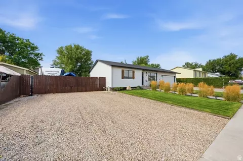 Exterior - 1395 W 12290 S, Riverton, UT 84065 photo 3 of 8