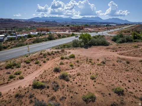 1590 S Highway 191, Moab, UT 84532 photo 3