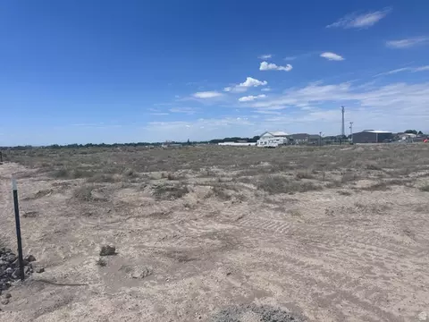 650 E 990 N #8, Delta, UT 84624 photo 2