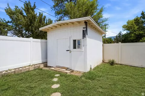 Exterior - 173 N Talbot Dr, Layton, UT 84041 photo 3 of 5